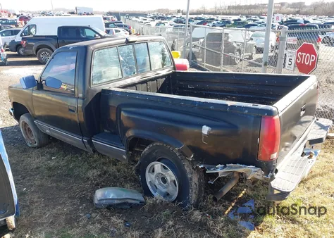 1989 Chevrolet Gmt-400 K1500 z USA, uszkodzony, nr VIN 1GCDK14K2KZ218694